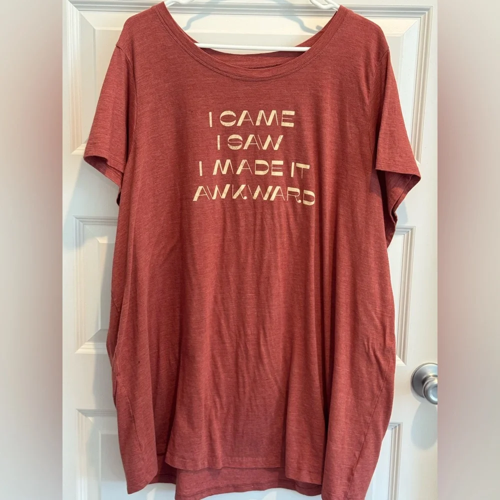 Rust Graphic T-Shirt Torrid 5 - Picture 1 of 3